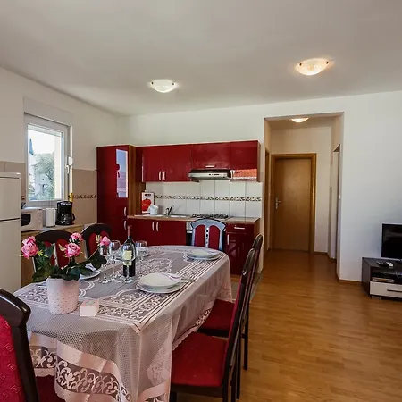Apartments Nada Trogir Exterior photo