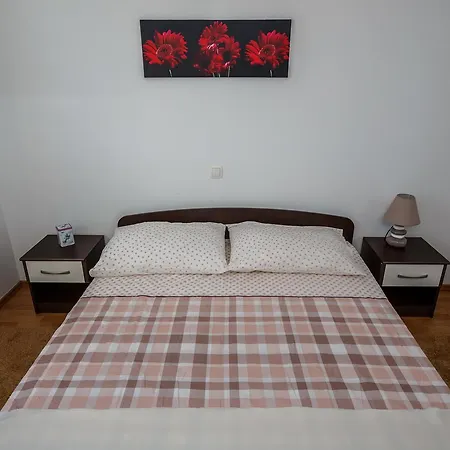 Apartments Nada Trogir Exterior photo