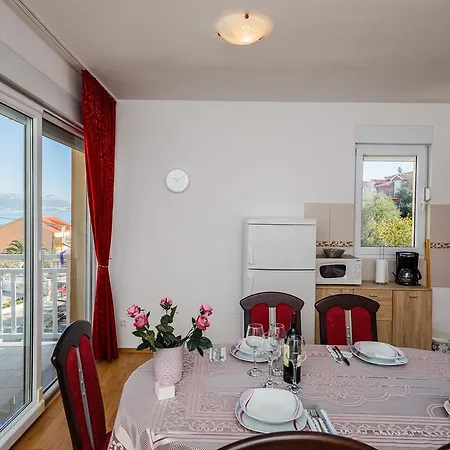 Apartments Nada Trogir Exterior photo