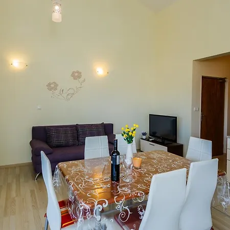 Apartments Nada Trogir Exterior photo